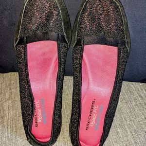 Skechers relaxed fit memory foam flats